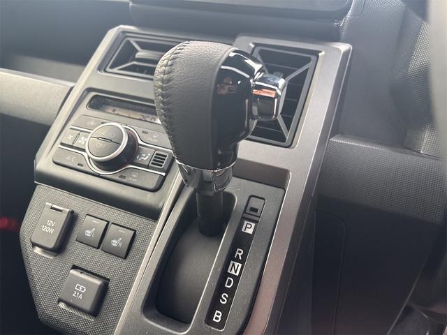 タフト Ｇ　ダーククロムベンチャー　・ＡＴ・４ＷＤ・スマートキー・プッシュスタートクルーズコントロール・ＬＥＤヘッドライト・ＬＥＤフォグライト・ステアリングスイッチ・シートヒーター・シートリフター・ガラスルーフ・純正アルミホイール（31枚目）