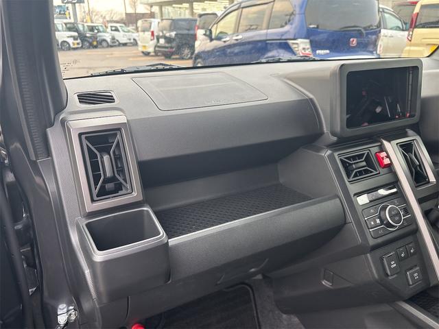 タフト Ｇ　ダーククロムベンチャー　・ＡＴ・４ＷＤ・スマートキー・プッシュスタートクルーズコントロール・ＬＥＤヘッドライト・ＬＥＤフォグライト・ステアリングスイッチ・シートヒーター・シートリフター・ガラスルーフ・純正アルミホイール（33枚目）