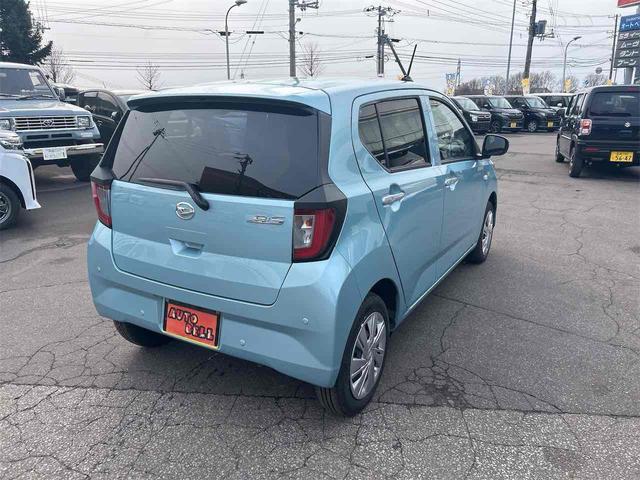 ミライース Ｘ　ＳＡＩＩＩ　４ＷＤ　クリアランスソナー　衝突被害軽減システム　オートライト　ＬＥＤヘッドランプ　キーレスエントリー　アイドリングストップ　電動格納ミラー　ＣＶＴ　盗難防止システム　ＡＢＳ　ＥＳＣ　衝突安全ボディ（8枚目）