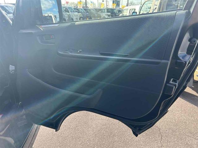 ハイエースバン ロング ハイルーフ キャンピングカー 4WD キャンピングカー ドライブレコーダー ETC 全周囲カメラ ナビ TV レーンアシスト 衝突被害軽減システム スライドドア オートマチックハイビーム キーレスエントリー 電動格納ミラー(10枚目)