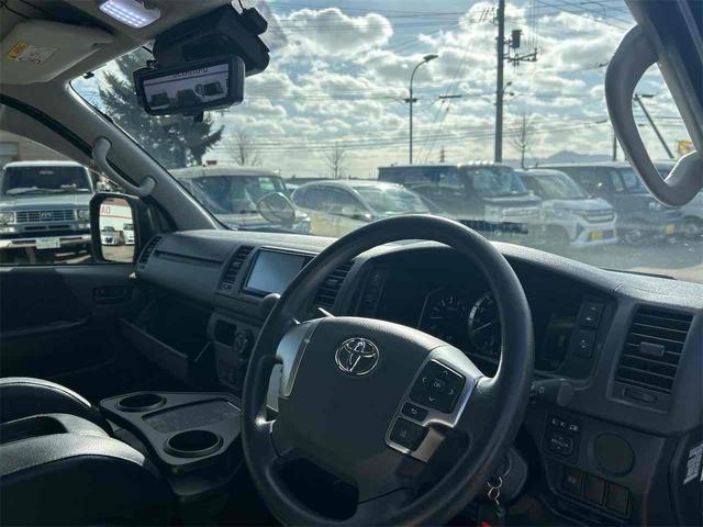 ハイエースバン ロング ハイルーフ キャンピングカー 4WD キャンピングカー ドライブレコーダー ETC 全周囲カメラ ナビ TV レーンアシスト 衝突被害軽減システム スライドドア オートマチックハイビーム キーレスエントリー 電動格納ミラー(11枚目)