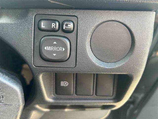 ハイエースバン ロング ハイルーフ キャンピングカー 4WD キャンピングカー ドライブレコーダー ETC 全周囲カメラ ナビ TV レーンアシスト 衝突被害軽減システム スライドドア オートマチックハイビーム キーレスエントリー 電動格納ミラー(19枚目)