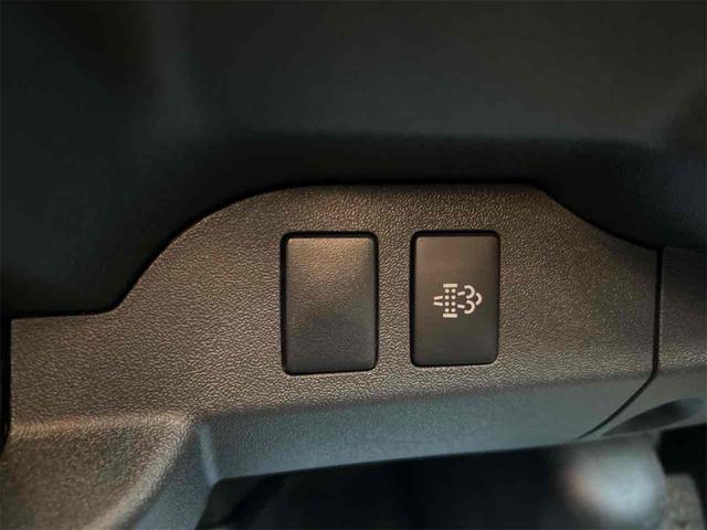 ハイエースバン ロング ハイルーフ キャンピングカー 4WD キャンピングカー ドライブレコーダー ETC 全周囲カメラ ナビ TV レーンアシスト 衝突被害軽減システム スライドドア オートマチックハイビーム キーレスエントリー 電動格納ミラー(21枚目)