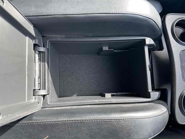 ハイエースバン ロング ハイルーフ キャンピングカー 4WD キャンピングカー ドライブレコーダー ETC 全周囲カメラ ナビ TV レーンアシスト 衝突被害軽減システム スライドドア オートマチックハイビーム キーレスエントリー 電動格納ミラー(31枚目)