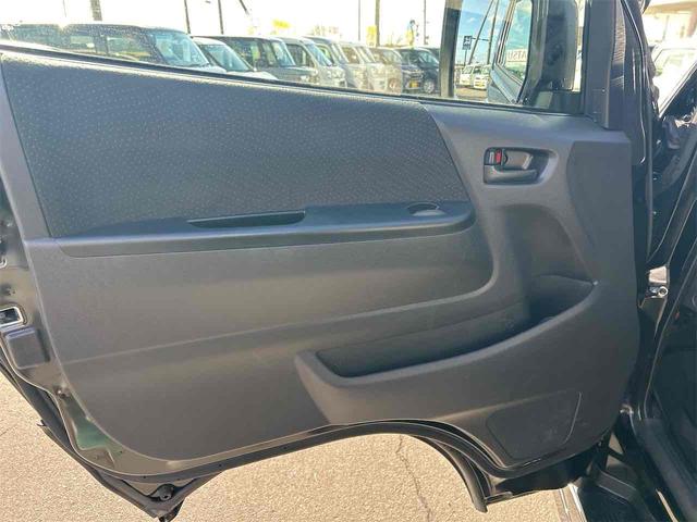 ハイエースバン ロング ハイルーフ キャンピングカー 4WD キャンピングカー ドライブレコーダー ETC 全周囲カメラ ナビ TV レーンアシスト 衝突被害軽減システム スライドドア オートマチックハイビーム キーレスエントリー 電動格納ミラー(34枚目)