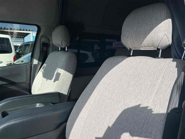 ハイエースバン ロング ハイルーフ キャンピングカー 4WD キャンピングカー ドライブレコーダー ETC 全周囲カメラ ナビ TV レーンアシスト 衝突被害軽減システム スライドドア オートマチックハイビーム キーレスエントリー 電動格納ミラー(36枚目)