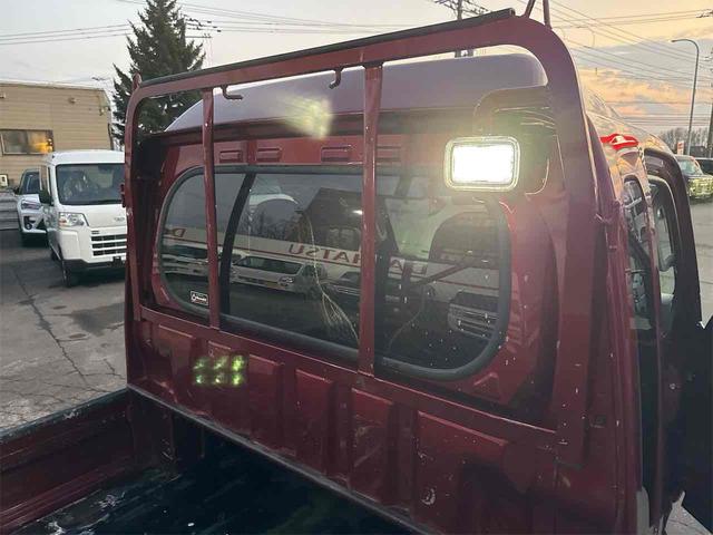 ハイゼットトラック ジャンボエクストラ　４ＷＤ　ＣＶＴ　衝突被害軽減システム　クリアランスソナー　ナビ　ＴＶ　スマートキー　アイドリングストップ　電動格納ミラー　オートライト　ＥＳＣ　エアコン　パワーステアリング（34枚目）