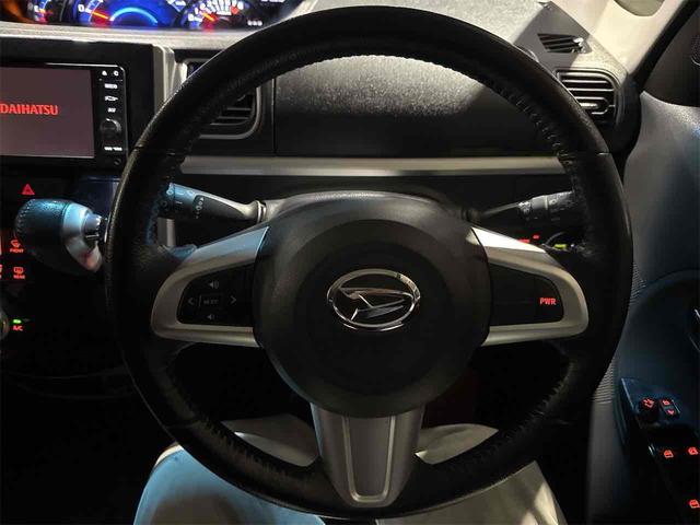 タント カスタムＲＳ　トップエディションＳＡＩＩＩ　４ＷＤ　両側電動スライドドア　ナビ　クリアランスソナー　衝突被害軽減システム　オートマチックハイビーム　オートライト　ＬＥＤヘッドランプ　スマートキー　アイドリングストップ　電動格納ミラー（14枚目）