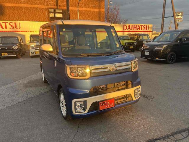 ピクシスメガ Ｇターボ　ＳＡＩＩ　４ＷＤ　ＥＴＣ　バックカメラ　両側電動スライドドア　ナビ　ＴＶ　衝突被害軽減システム　オートライト　ＬＥＤヘッドランプ　スマートキー　アイドリングストップ　シートヒーター　ベンチシート　ＣＶＴ（4枚目）