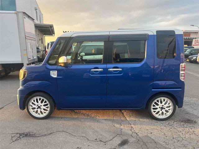 ピクシスメガ Ｇターボ　ＳＡＩＩ　４ＷＤ　ＥＴＣ　バックカメラ　両側電動スライドドア　ナビ　ＴＶ　衝突被害軽減システム　オートライト　ＬＥＤヘッドランプ　スマートキー　アイドリングストップ　シートヒーター　ベンチシート　ＣＶＴ（5枚目）