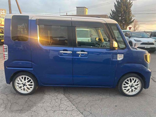 ピクシスメガ Ｇターボ　ＳＡＩＩ　４ＷＤ　ＥＴＣ　バックカメラ　両側電動スライドドア　ナビ　ＴＶ　衝突被害軽減システム　オートライト　ＬＥＤヘッドランプ　スマートキー　アイドリングストップ　シートヒーター　ベンチシート　ＣＶＴ（9枚目）