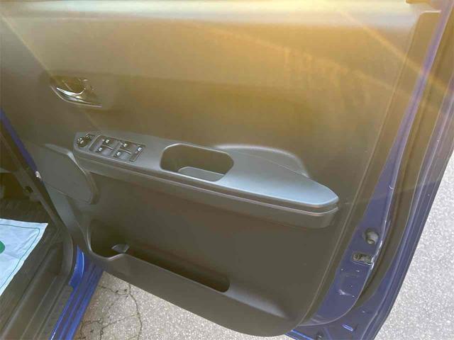 ピクシスメガ Ｇターボ　ＳＡＩＩ　４ＷＤ　ＥＴＣ　バックカメラ　両側電動スライドドア　ナビ　ＴＶ　衝突被害軽減システム　オートライト　ＬＥＤヘッドランプ　スマートキー　アイドリングストップ　シートヒーター　ベンチシート　ＣＶＴ（10枚目）