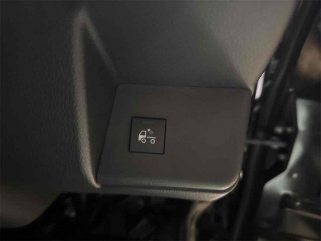 ハイゼットトラック ジャンボエクストラ　４ＷＤ　ＣＶＴ　衝突被害軽減システム　クリアランスソナー　スマートキー　アイドリングストップ　電動格納ミラー　ＥＳＣ　エアコン　パワーウィンドウ　ＨＡＲＤＣＡＲＧＯ　ルーフキャリア　ＬＥＤワークライト（6枚目）
