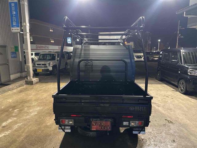 ハイゼットトラック ジャンボエクストラ　４ＷＤ　ＣＶＴ　衝突被害軽減システム　クリアランスソナー　スマートキー　アイドリングストップ　電動格納ミラー　ＥＳＣ　エアコン　パワーウィンドウ　ＨＡＲＤＣＡＲＧＯ　ルーフキャリア　ＬＥＤワークライト（16枚目）