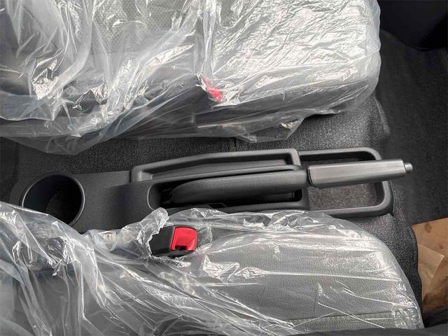 タウンエースバン ＧＬ　４ＷＤ　クリアランスソナー　衝突被害軽減システム　両側スライドドア　オートライト　キーレスエントリー　アイドリングストップ　ＡＴ　ＡＢＳ　エアコン　パワーステアリング（28枚目）