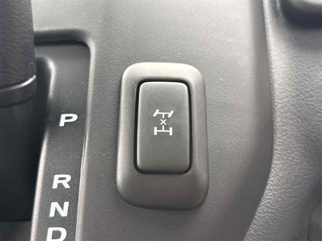 タウンエースバン ＧＬ　４ＷＤ　クリアランスソナー　衝突被害軽減システム　両側スライドドア　オートライト　キーレスエントリー　アイドリングストップ　ＡＴ　ＡＢＳ　ＥＳＣ　エアコン　パワーステアリング　パワーウィンドウ（27枚目）