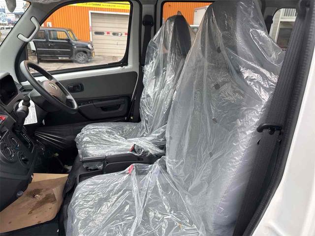 タウンエースバン ＧＬ　４ＷＤ　クリアランスソナー　衝突被害軽減システム　両側スライドドア　オートライト　キーレスエントリー　アイドリングストップ　ＡＴ　ＡＢＳ　ＥＳＣ　エアコン　パワーステアリング　パワーウィンドウ（31枚目）