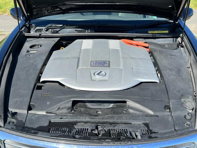 ＬＳ ＬＳ６００ｈ　Ｉパッケージ　４ＷＤ　純正ＨＤＤナビ　バックカメラ　マークレビンソン　ホワイトレザーシート　パワーシート　クルコン　ステアリングヒーター　コーナーセンサー　シートヒーター　エアシート　スマートキー　プッシュスタート（17枚目）