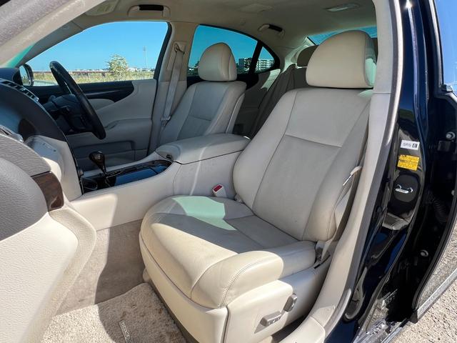 ＬＳ ＬＳ６００ｈ　Ｉパッケージ　４ＷＤ　純正ＨＤＤナビ　バックカメラ　マークレビンソン　ホワイトレザーシート　パワーシート　クルコン　ステアリングヒーター　コーナーセンサー　シートヒーター　エアシート　スマートキー　プッシュスタート（31枚目）