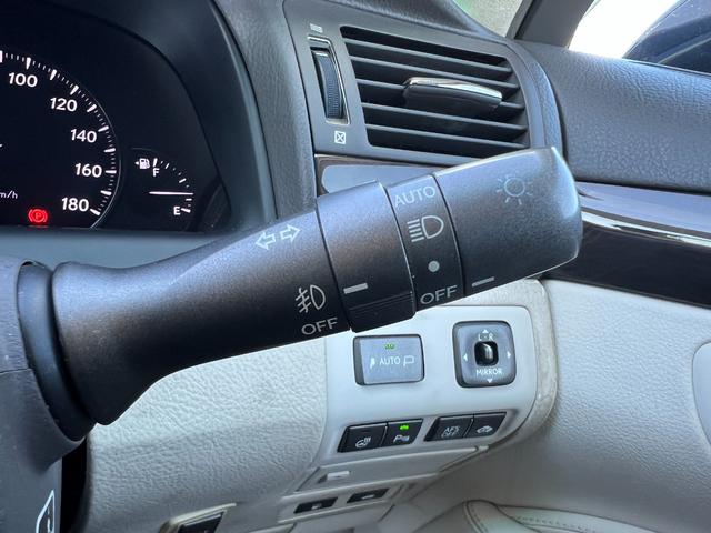 ＬＳ ＬＳ６００ｈ　Ｉパッケージ　４ＷＤ　純正ＨＤＤナビ　バックカメラ　マークレビンソン　ホワイトレザーシート　パワーシート　クルコン　ステアリングヒーター　コーナーセンサー　シートヒーター　エアシート　スマートキー　プッシュスタート（49枚目）
