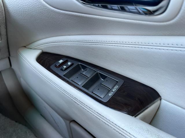 ＬＳ ＬＳ６００ｈ　Ｉパッケージ　４ＷＤ　純正ＨＤＤナビ　バックカメラ　マークレビンソン　ホワイトレザーシート　パワーシート　クルコン　ステアリングヒーター　コーナーセンサー　シートヒーター　エアシート　スマートキー　プッシュスタート（51枚目）