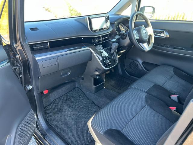 ステラ カスタムＲ　スマートアシスト　４ＷＤ　社外メモリーナビ　ＣＤ　ＤＶＤ　Ｂｌｕｅｔｏｏｔｈ　フルセグＴＶ　スマートアシスト　ＬＥＤヘッドライト　エンジンスターター　全方位カメラ　ＥＴＣ　スマートキー　スペアキー（26枚目）