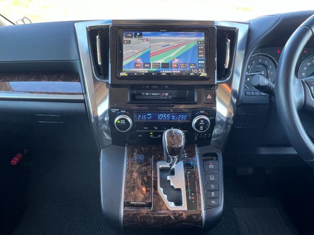 アルファード 2.5X 4WD トヨタセーフティセンス 社外8インチナビ CD DVD Bluetooth バックカメラ フルセグTV フリップダウンモニターLEDヘッドライト エンジンスターター クルーズコントロール(41枚目)