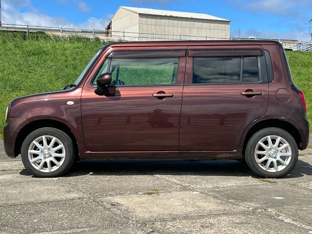 アルトラパン G 4WD 純正オーディオ CD スマートキー プッシュスタート 車検令和9年4月  レベライザー 運転席シートヒーター(5枚目)