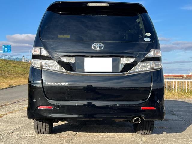 ヴェルファイア ２．４Ｚ　プラチナセレクションＩＩ　４ＷＤ　アルパインＨＤＤナビ　ＣＤ　ＤＶＤ　フルセグＴＶ　バックカメラ　両側パワースライドドア　パワーバックドア　フリップダウンモニター　寒冷地仕様　横滑り防止　ＨＩＤ　フォグライト　オットマン（3枚目）