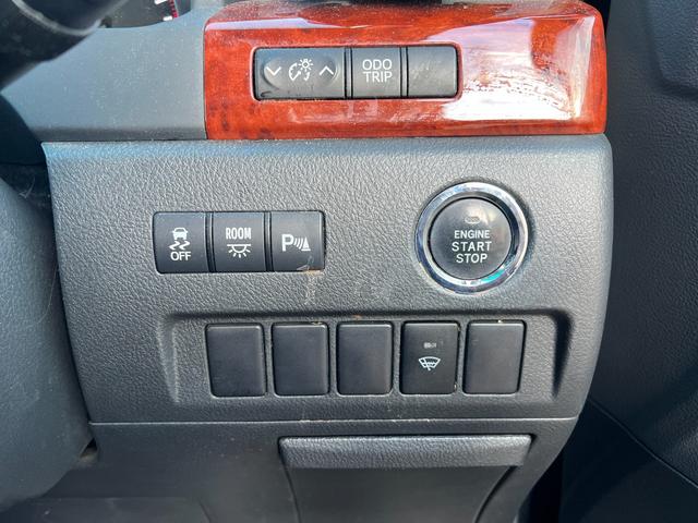 ヴェルファイア ２．４Ｚ　プラチナセレクションＩＩ　４ＷＤ　アルパインＨＤＤナビ　ＣＤ　ＤＶＤ　フルセグＴＶ　バックカメラ　両側パワースライドドア　パワーバックドア　フリップダウンモニター　寒冷地仕様　横滑り防止　ＨＩＤ　フォグライト　オットマン（46枚目）