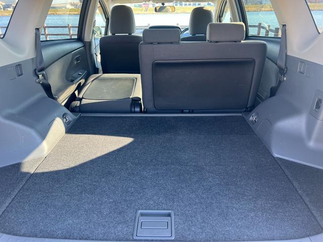 プリウスアルファ Ｓツーリングセレクション　アルパイン８インチメモリーナビ　ＣＤ　ＤＶＤ　フルセグＴＶ　Ｂｌｕｅｔｏｏｔｈ　バックカメラ　寒冷地仕様　ステアリングスイッチ　スマートキー　プッシュスタート　ＨＩＤ　フォグライト　１７インチアルミ（37枚目）