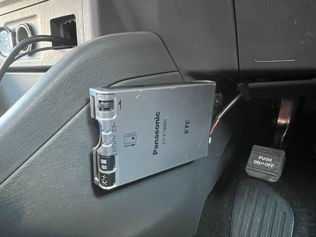 プリウスアルファ Ｓツーリングセレクション　アルパイン８インチメモリーナビ　ＣＤ　ＤＶＤ　フルセグＴＶ　Ｂｌｕｅｔｏｏｔｈ　バックカメラ　寒冷地仕様　ステアリングスイッチ　スマートキー　プッシュスタート　ＨＩＤ　フォグライト　１７インチアルミ（49枚目）