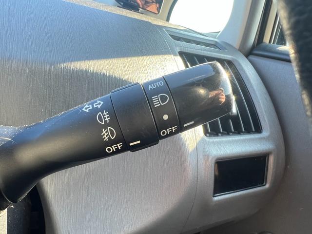 プリウスアルファ Ｓツーリングセレクション　アルパイン８インチメモリーナビ　ＣＤ　ＤＶＤ　フルセグＴＶ　Ｂｌｕｅｔｏｏｔｈ　バックカメラ　寒冷地仕様　ステアリングスイッチ　スマートキー　プッシュスタート　ＨＩＤ　フォグライト　１７インチアルミ（50枚目）