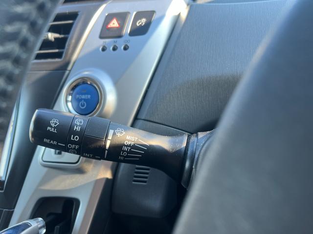 プリウスアルファ Ｓツーリングセレクション　アルパイン８インチメモリーナビ　ＣＤ　ＤＶＤ　フルセグＴＶ　Ｂｌｕｅｔｏｏｔｈ　バックカメラ　寒冷地仕様　ステアリングスイッチ　スマートキー　プッシュスタート　ＨＩＤ　フォグライト　１７インチアルミ（51枚目）