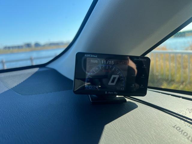 プリウスアルファ Ｓツーリングセレクション　アルパイン８インチメモリーナビ　ＣＤ　ＤＶＤ　フルセグＴＶ　Ｂｌｕｅｔｏｏｔｈ　バックカメラ　寒冷地仕様　ステアリングスイッチ　スマートキー　プッシュスタート　ＨＩＤ　フォグライト　１７インチアルミ（52枚目）