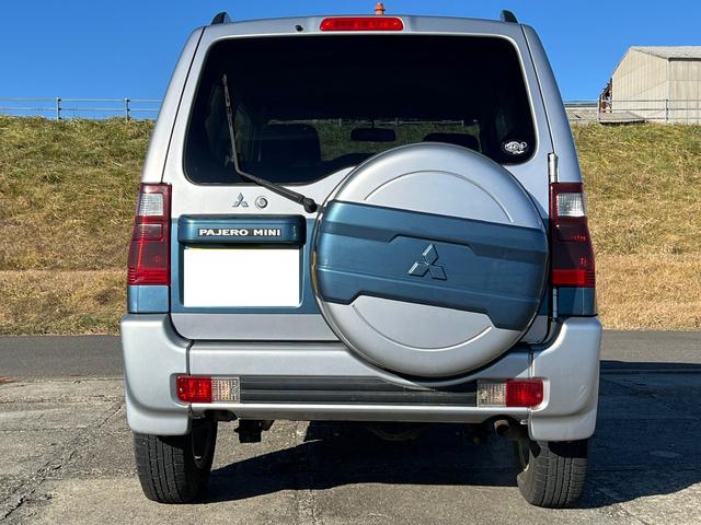 パジェロミニ リミテッドエディションＶＲ　４ＷＤ　社外オーディオ　ＣＤ　キーレスキー　エンジンスターター　レベライザー　フォグライト（3枚目）