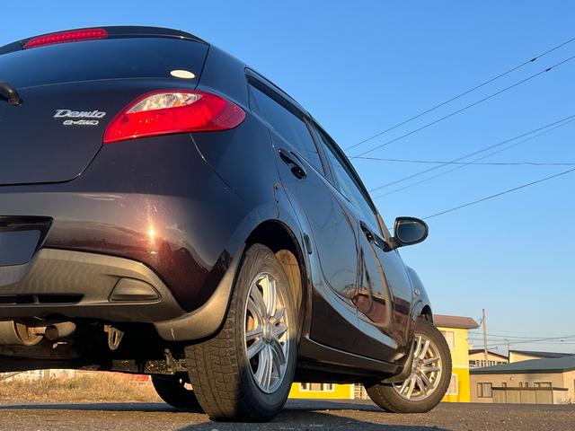 デミオ １３Ｃ　社外ナビ　ＣＤ　Ｂｌｕｅｔｏｏｔｈ　ワンセグＴＶ　キーレスキー　レベライザー　フォグ（24枚目）