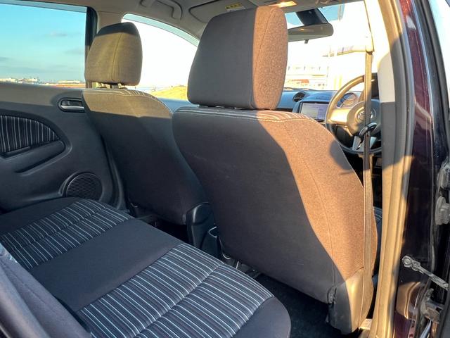 デミオ １３Ｃ　社外ナビ　ＣＤ　Ｂｌｕｅｔｏｏｔｈ　ワンセグＴＶ　キーレスキー　レベライザー　フォグ（28枚目）