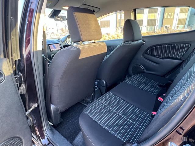 デミオ １３Ｃ　社外ナビ　ＣＤ　Ｂｌｕｅｔｏｏｔｈ　ワンセグＴＶ　キーレスキー　レベライザー　フォグ（32枚目）