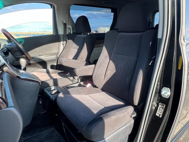 アルファード ２４０Ｓ　４ＷＤ　純正ＨＤＤナビ　ＣＤ　ＤＶＤ　Ｂｌｕｅｔｏｏｔｈ　バックカメラ　フルセグＴＶ　スマートキー　パワースライドドア　ＥＴＣ　ＨＩＤライト　フォグライト（25枚目）