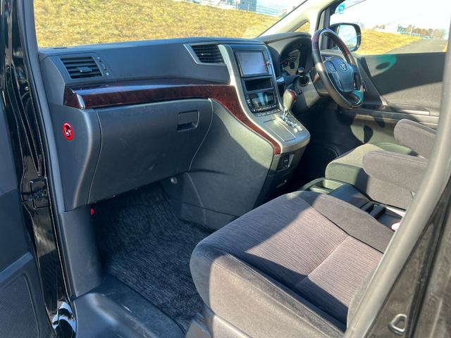 アルファード ２４０Ｓ　４ＷＤ　純正ＨＤＤナビ　ＣＤ　ＤＶＤ　Ｂｌｕｅｔｏｏｔｈ　バックカメラ　フルセグＴＶ　スマートキー　パワースライドドア　ＥＴＣ　ＨＩＤライト　フォグライト（26枚目）