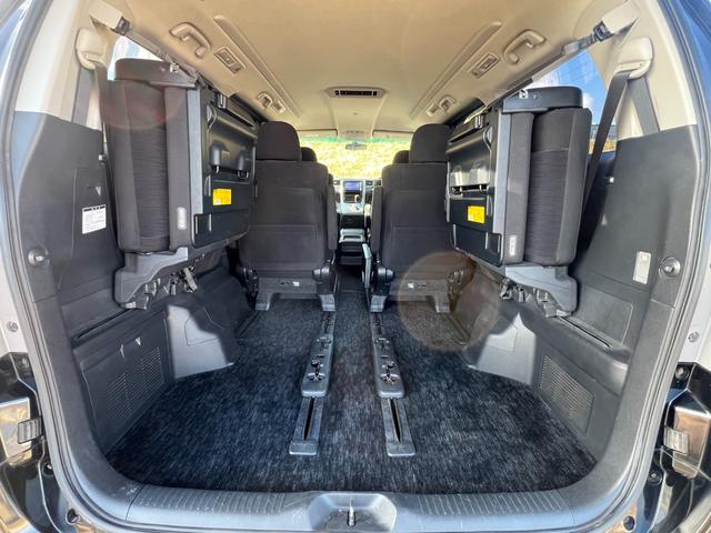 アルファード ２４０Ｓ　４ＷＤ　純正ＨＤＤナビ　ＣＤ　ＤＶＤ　Ｂｌｕｅｔｏｏｔｈ　バックカメラ　フルセグＴＶ　スマートキー　パワースライドドア　ＥＴＣ　ＨＩＤライト　フォグライト（32枚目）