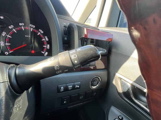 アルファード ２４０Ｓ　４ＷＤ　純正ＨＤＤナビ　ＣＤ　ＤＶＤ　Ｂｌｕｅｔｏｏｔｈ　バックカメラ　フルセグＴＶ　スマートキー　パワースライドドア　ＥＴＣ　ＨＩＤライト　フォグライト（42枚目）