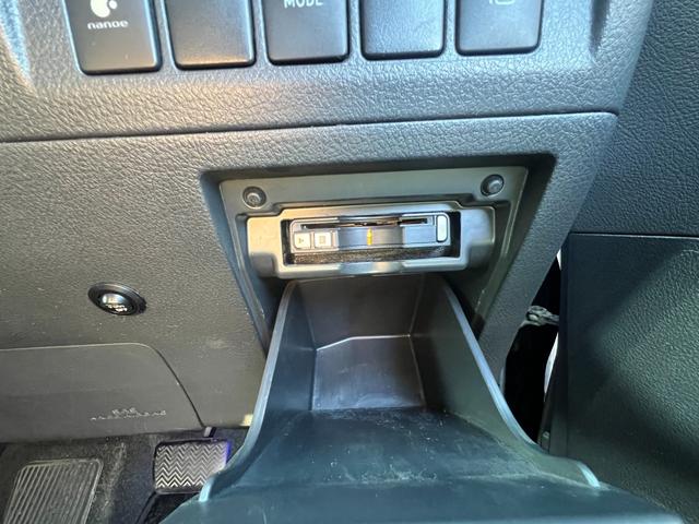 アルファード ２４０Ｓ　４ＷＤ　純正ＨＤＤナビ　ＣＤ　ＤＶＤ　Ｂｌｕｅｔｏｏｔｈ　バックカメラ　フルセグＴＶ　スマートキー　パワースライドドア　ＥＴＣ　ＨＩＤライト　フォグライト（47枚目）