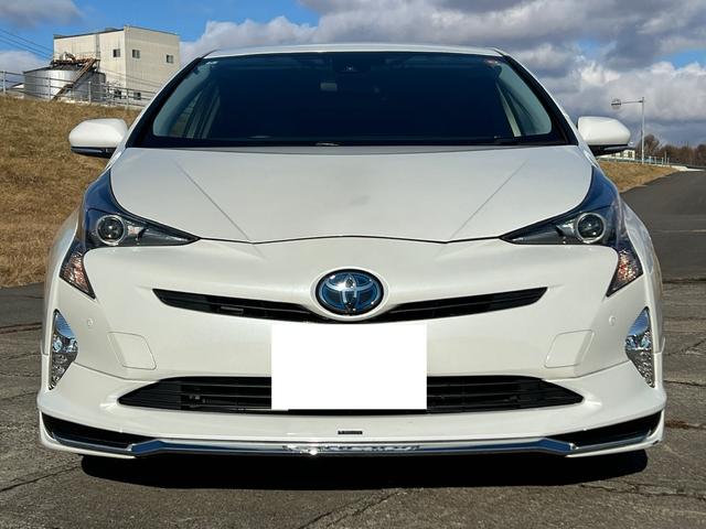 プリウス S 社外8インチナビ CD DVD Bluetooth バックカメラ モデリスタエアロ スマートキー 横滑り防止(2枚目)