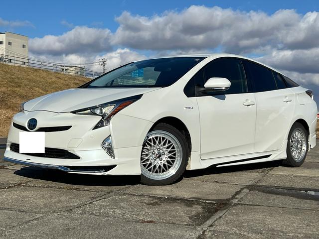 プリウス S 社外8インチナビ CD DVD Bluetooth バックカメラ モデリスタエアロ スマートキー 横滑り防止(7枚目)