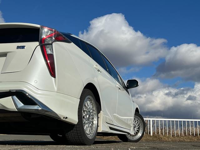 プリウス S 社外8インチナビ CD DVD Bluetooth バックカメラ モデリスタエアロ スマートキー 横滑り防止(24枚目)