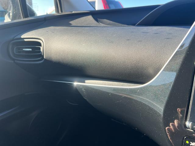 プリウス S 社外8インチナビ CD DVD Bluetooth バックカメラ モデリスタエアロ スマートキー 横滑り防止(47枚目)