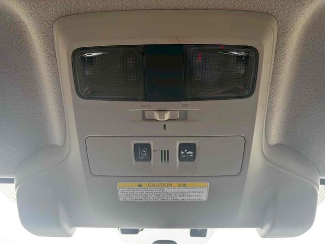 インプレッサG4 2.0iアイサイト 4WD ETC レーンアシスト オートクルーズコントロール 衝突被害軽減システム TV アルミホイール CVT キーレスエントリー アイドリングストップ 電動格納ミラー 盗難防止システム USB(9枚目)