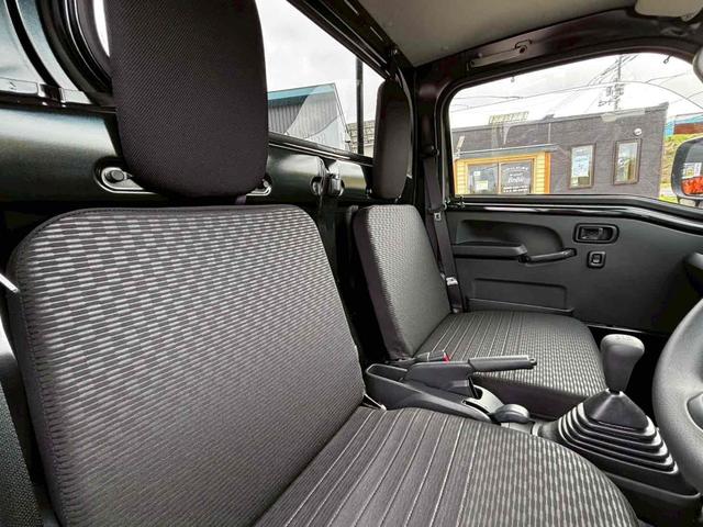 ハイゼットトラック エクストラ　４ＷＤ　軽トラック　ＭＴ　衝突被害軽減システム　クリアランスソナー　レーンアシスト　ＴＶ　スマートキー　アイドリングストップ　電動格納ミラー　オートマチックハイビーム　エアコン　パワーステアリング（25枚目）